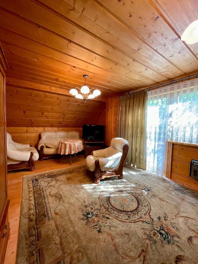 Villa Dom Z Bali Przy Szlaku Kasina Wielka Esterno foto