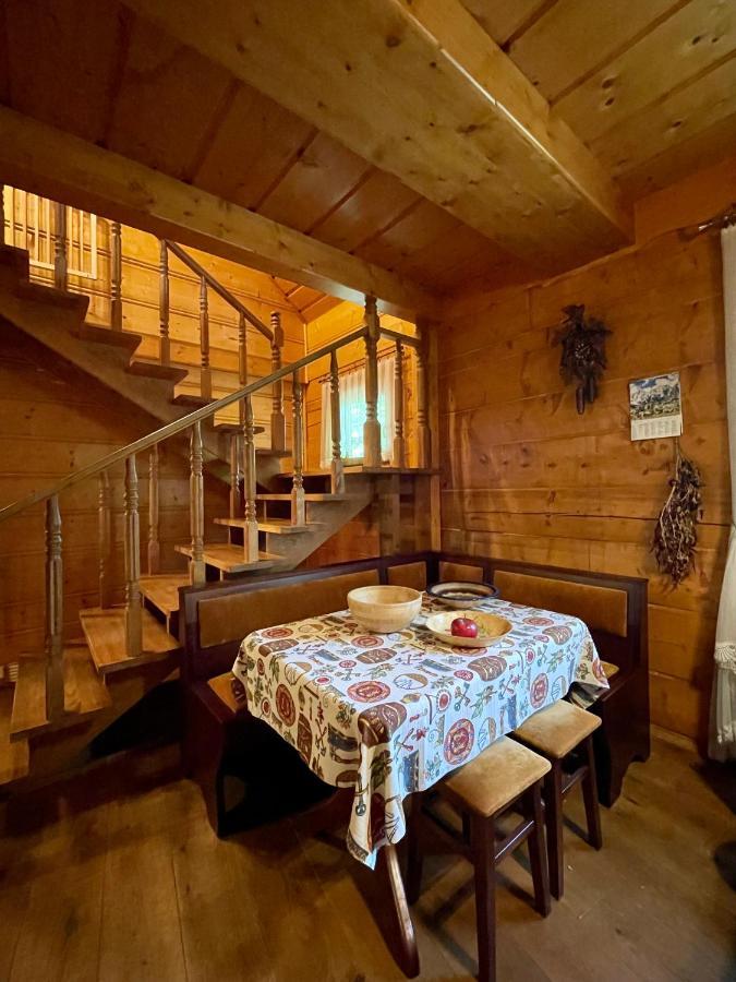 Villa Dom Z Bali Przy Szlaku Kasina Wielka Esterno foto